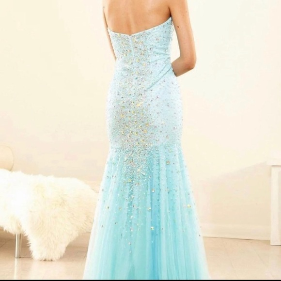 NWT & NEVER WORN Stunning Terani Couture Dress - Picture 8 of 8